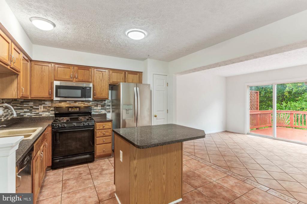 4311 Meadow Mills Rd