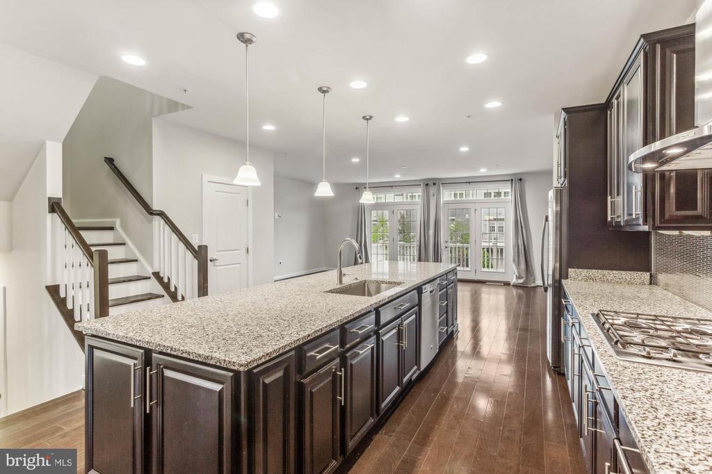 32 Wedge Way #11