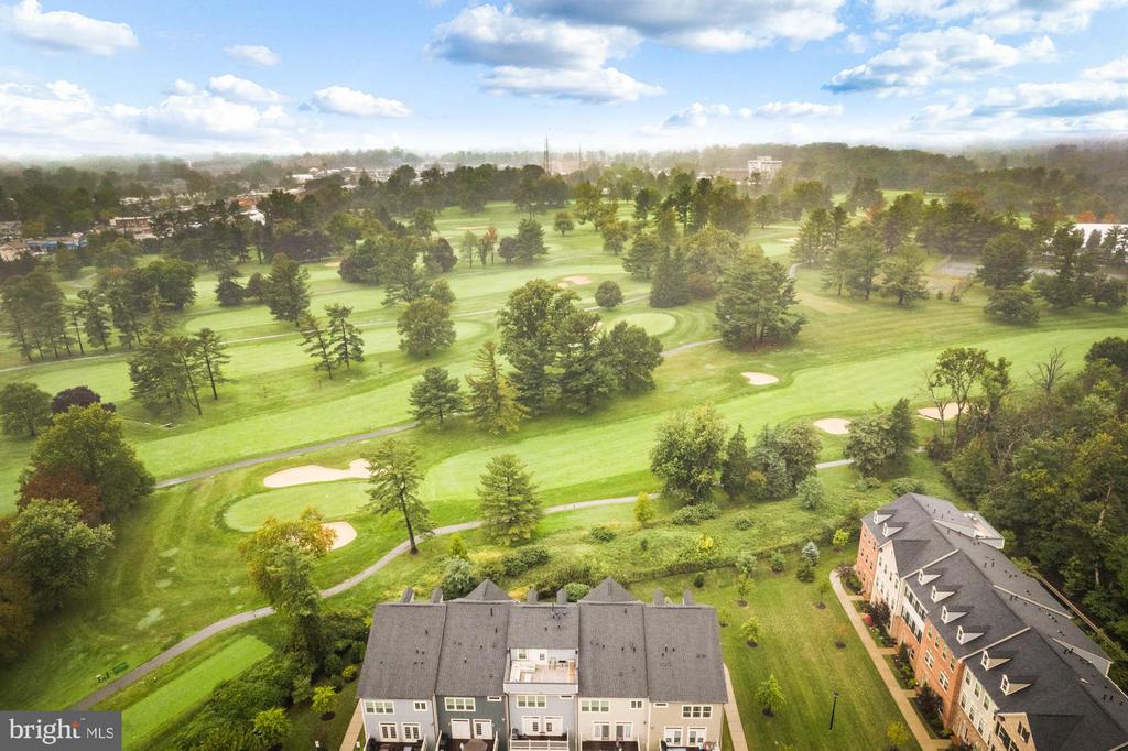 32 Wedge Way #11