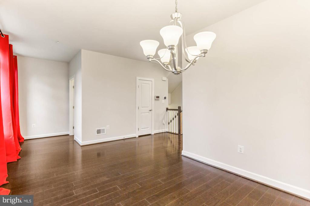32 Wedge Way #11