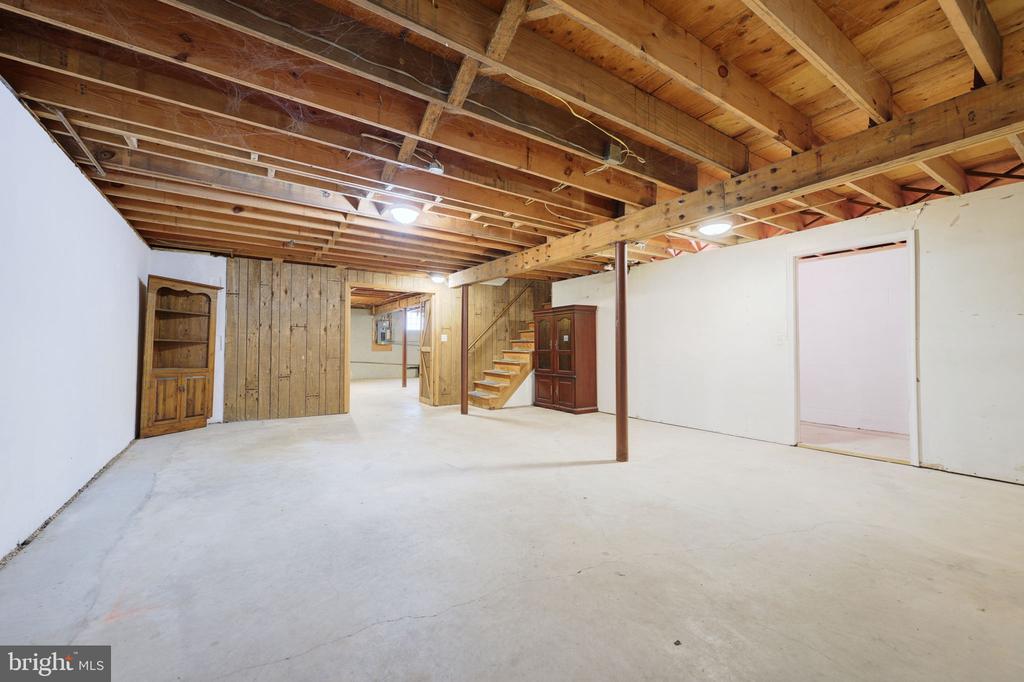 5807 Farmview Ave