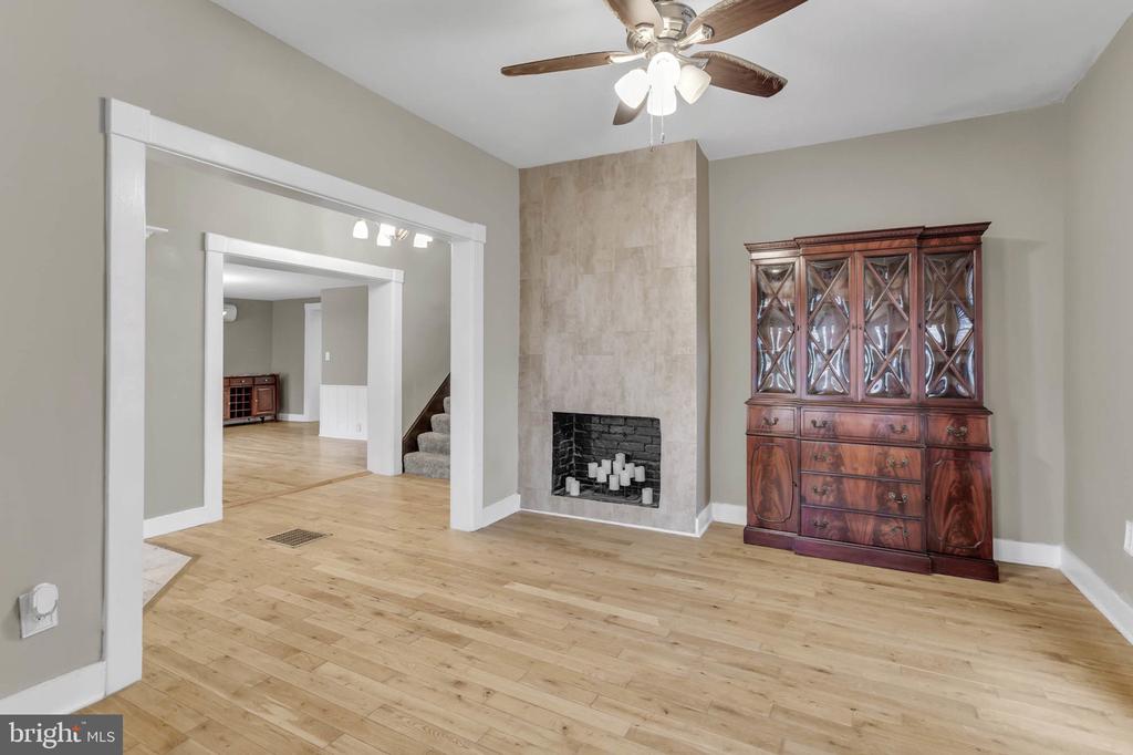 3201 Edrich Way