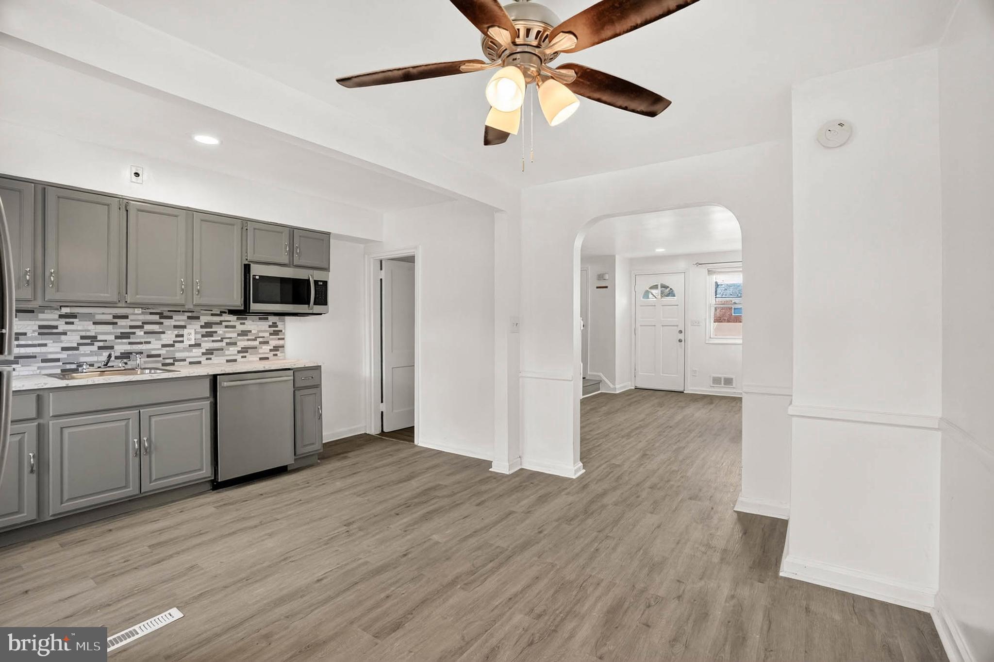 5427 Channing Rd
