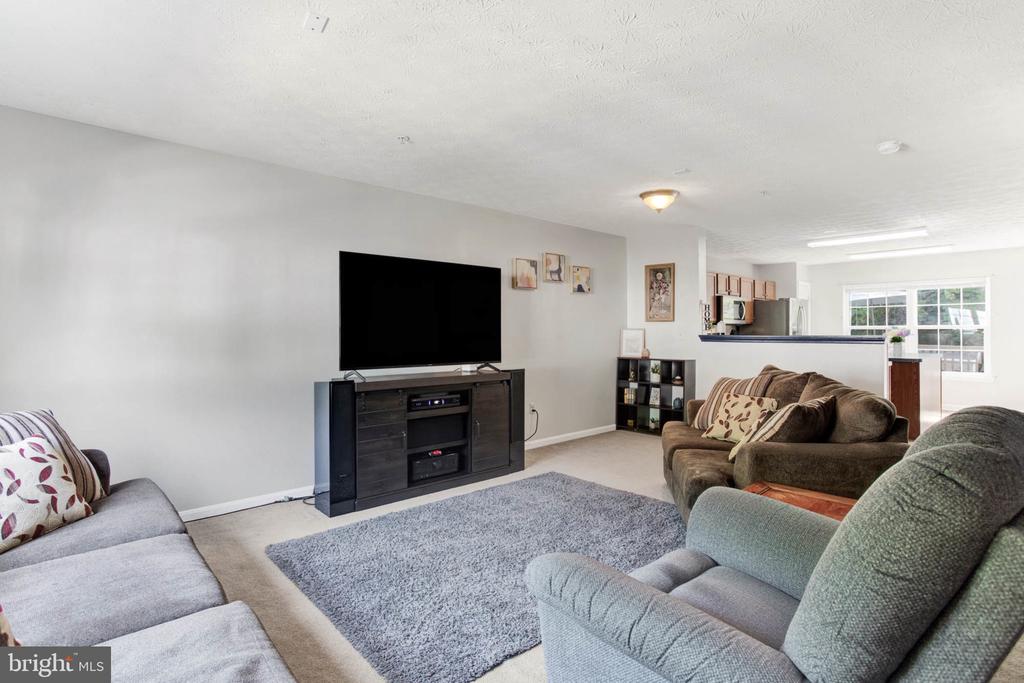 8253 Silverton Ct