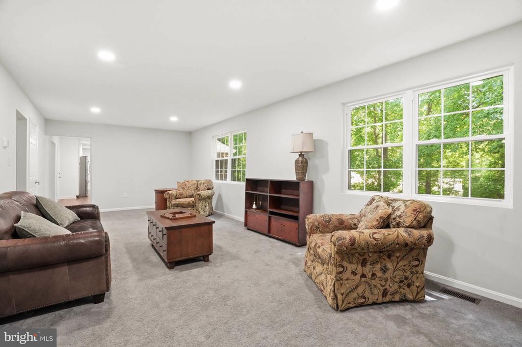 9021 TONYAS TERRACE