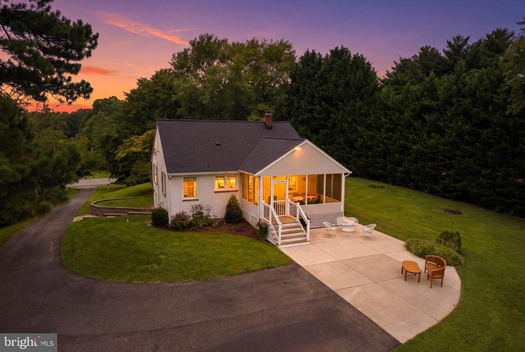 8609 SOLOMONS ISLAND ROAD
