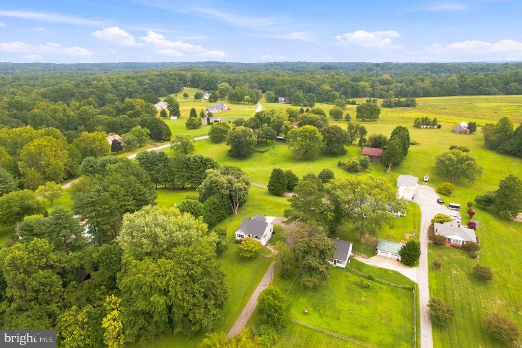 8609 SOLOMONS ISLAND ROAD