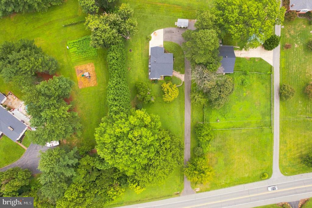 8609 SOLOMONS ISLAND ROAD