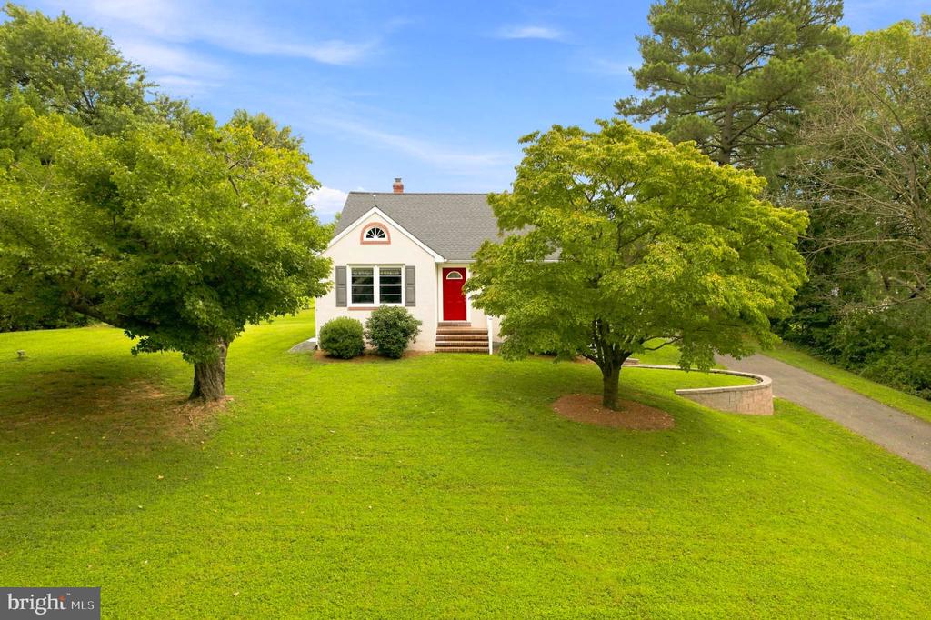 8609 SOLOMONS ISLAND ROAD