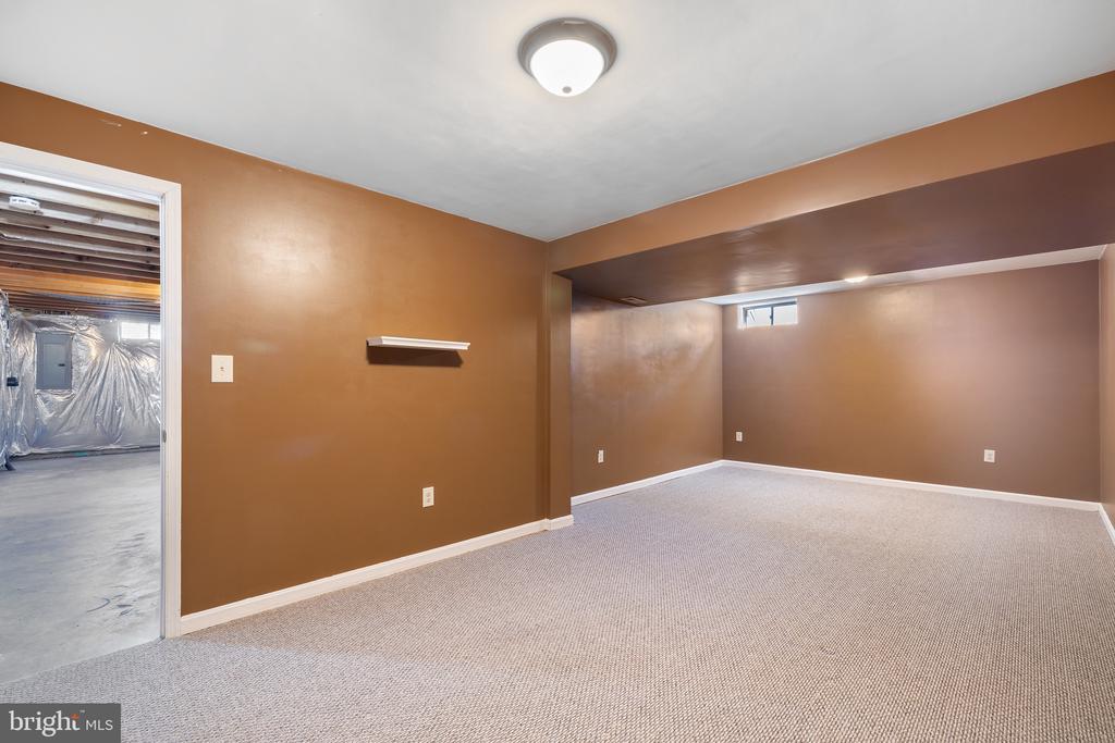 8830 Chiswick Ct