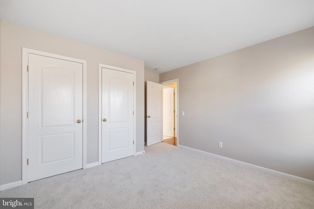 8830 Chiswick Ct
