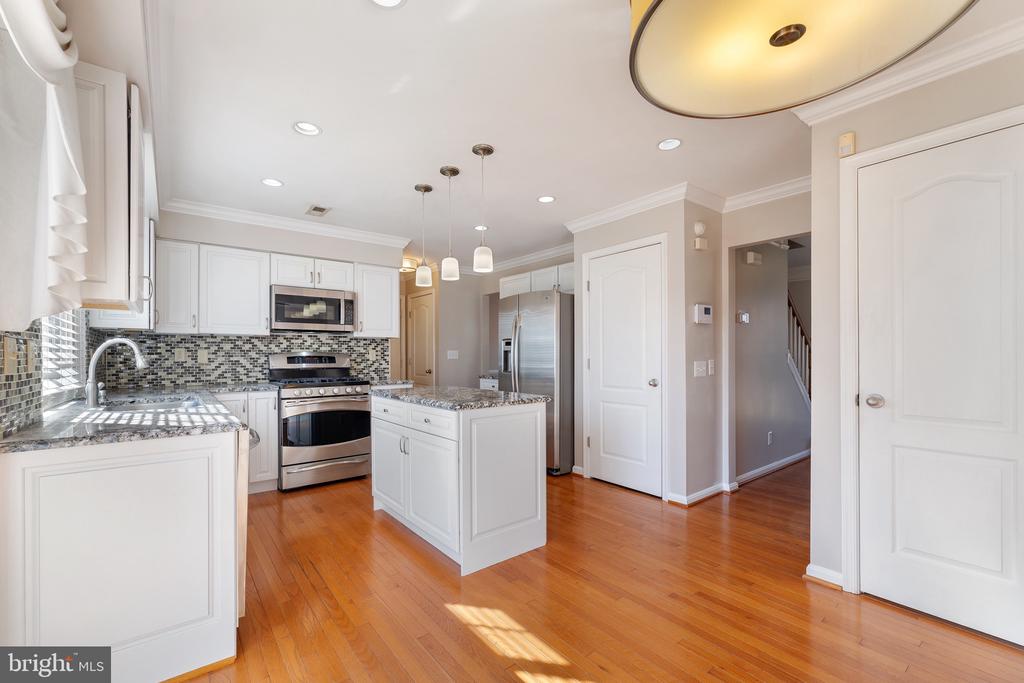 8830 Chiswick Ct