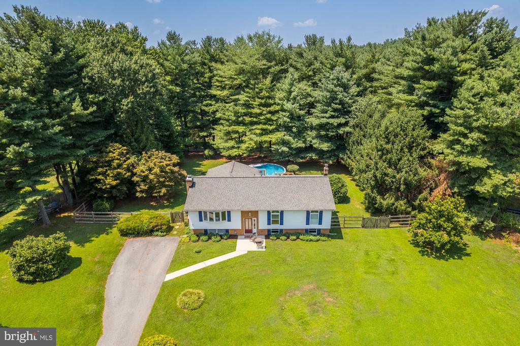 3988 Robin Hood Way