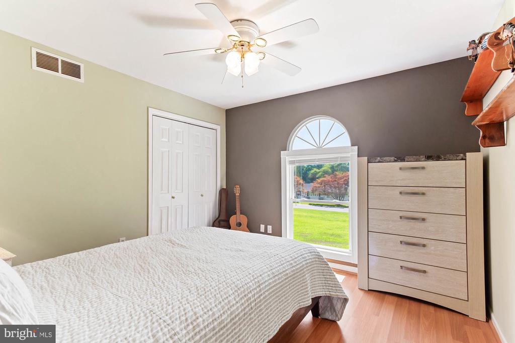3988 Robin Hood Way
