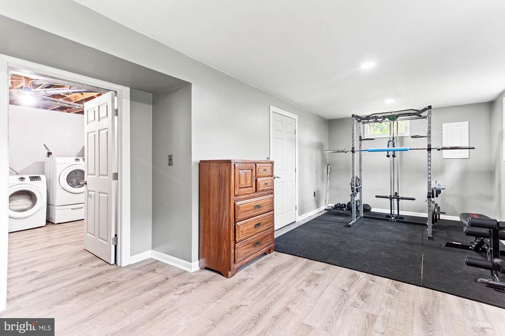 3988 Robin Hood Way