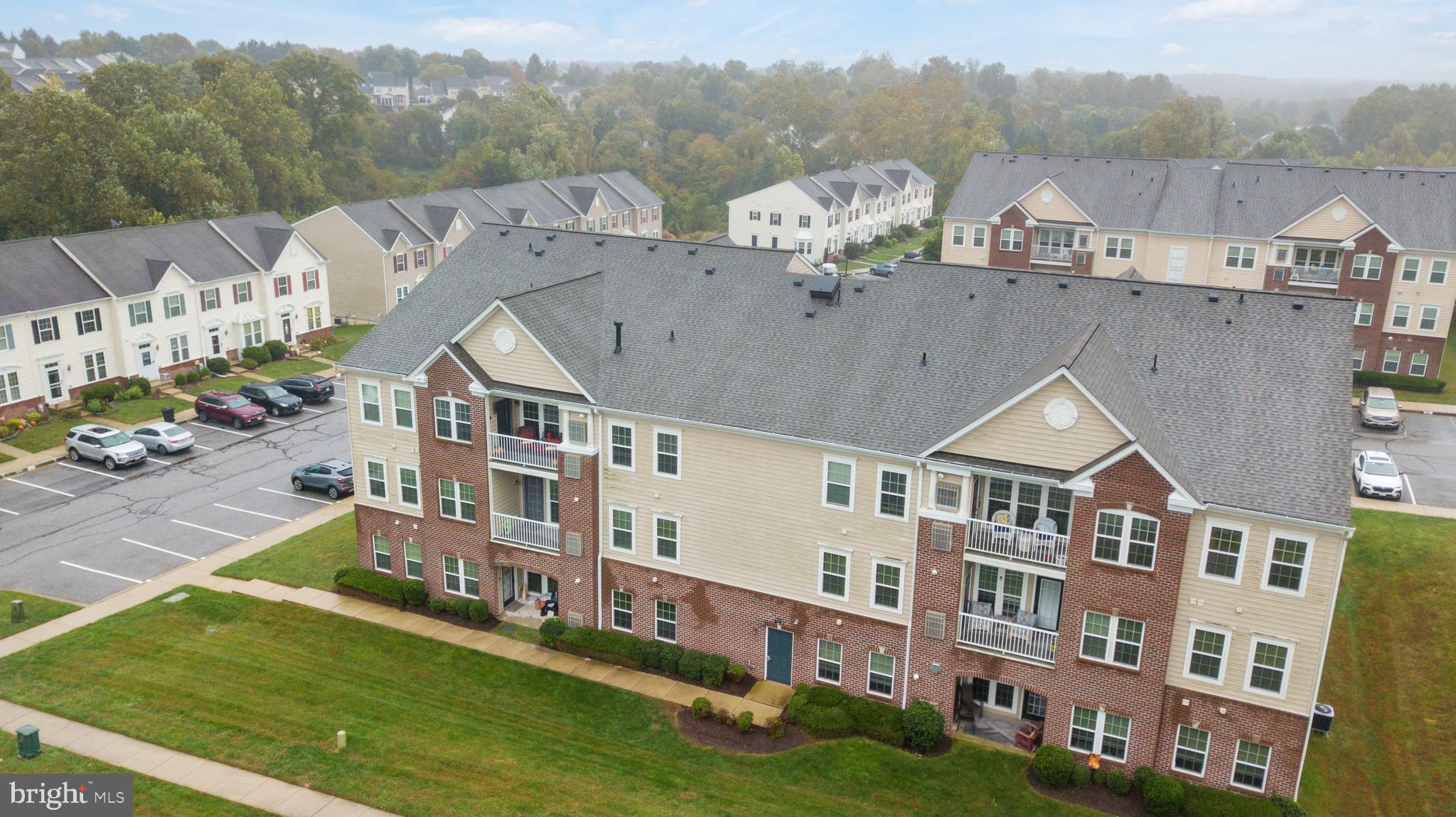 300 LOTHIAN WAY 202