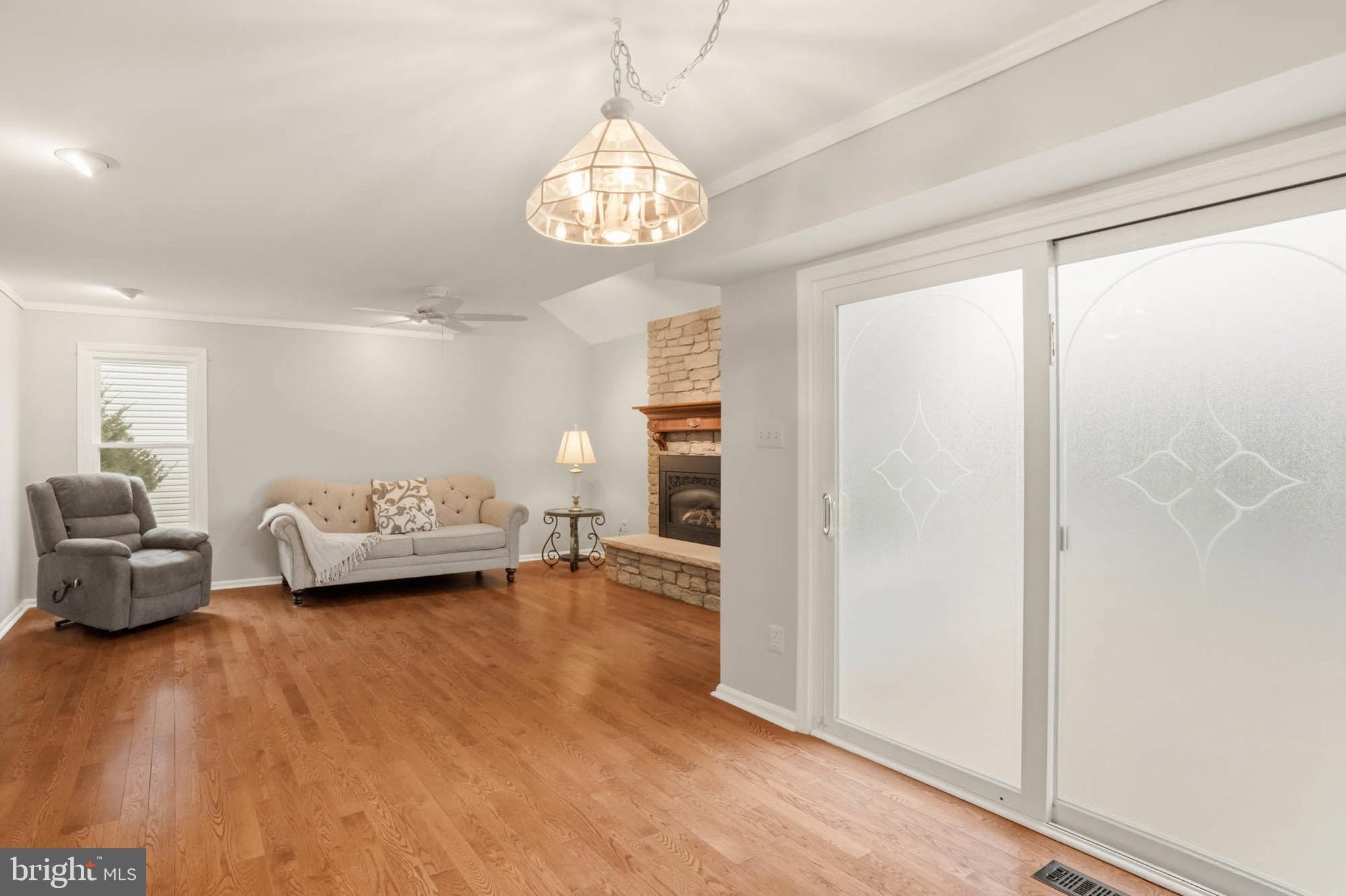 10218 RALEIGH TAVERN LANE