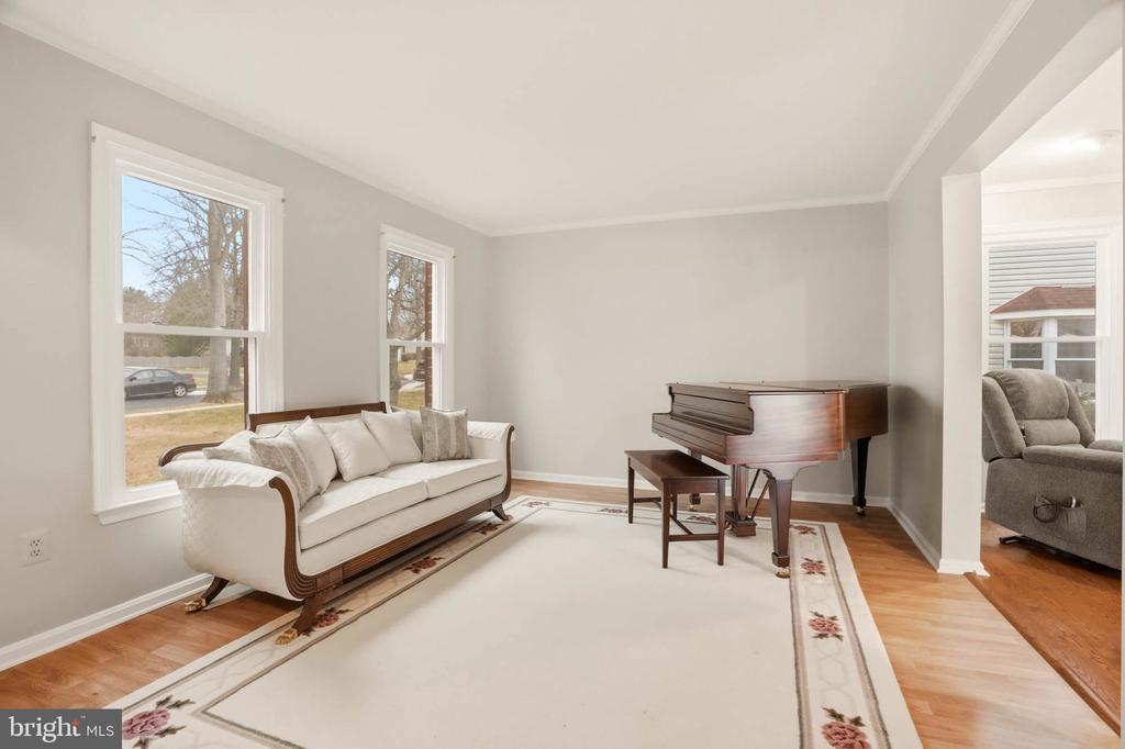 10218 RALEIGH TAVERN LANE