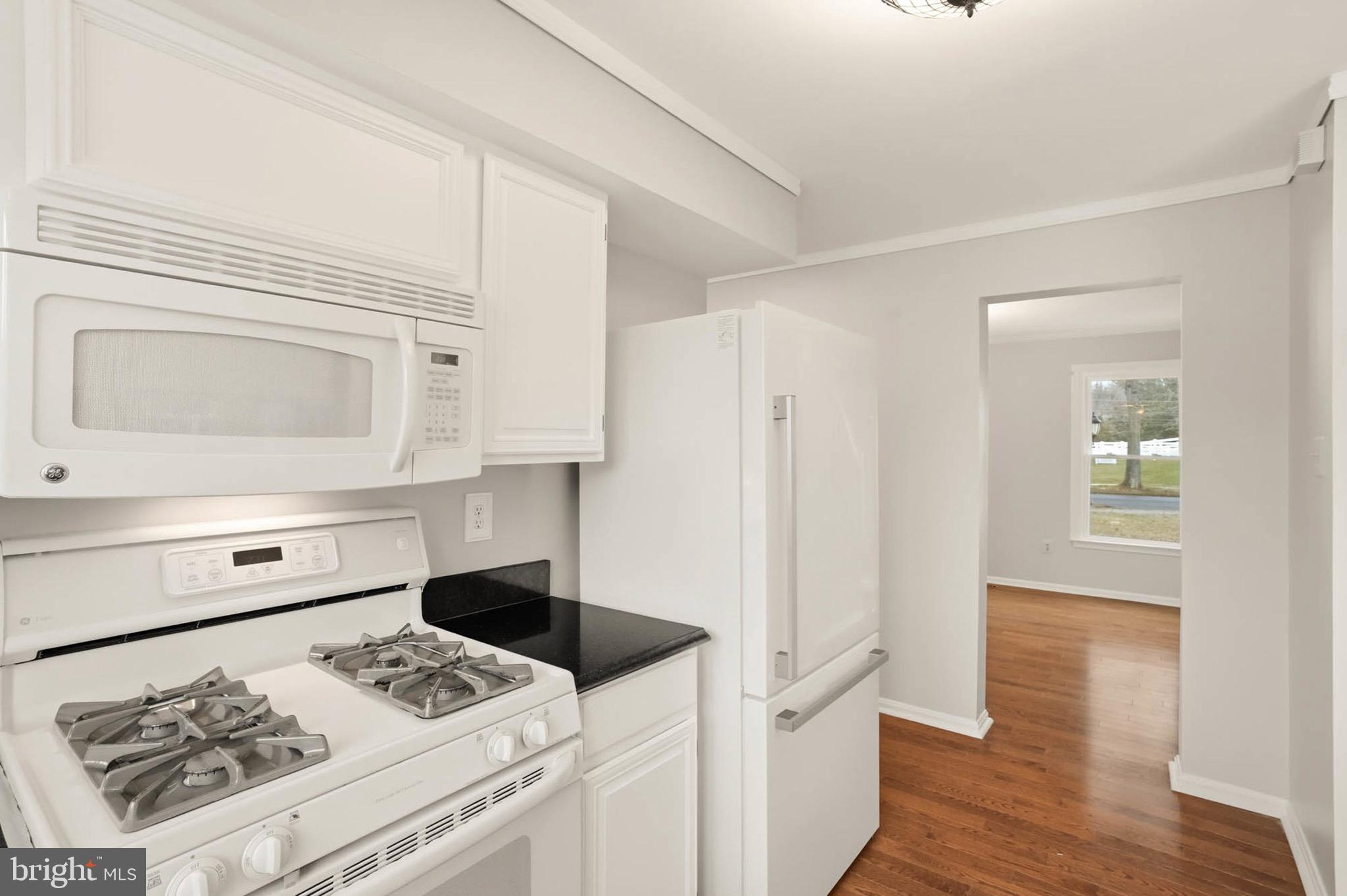 10218 RALEIGH TAVERN LANE