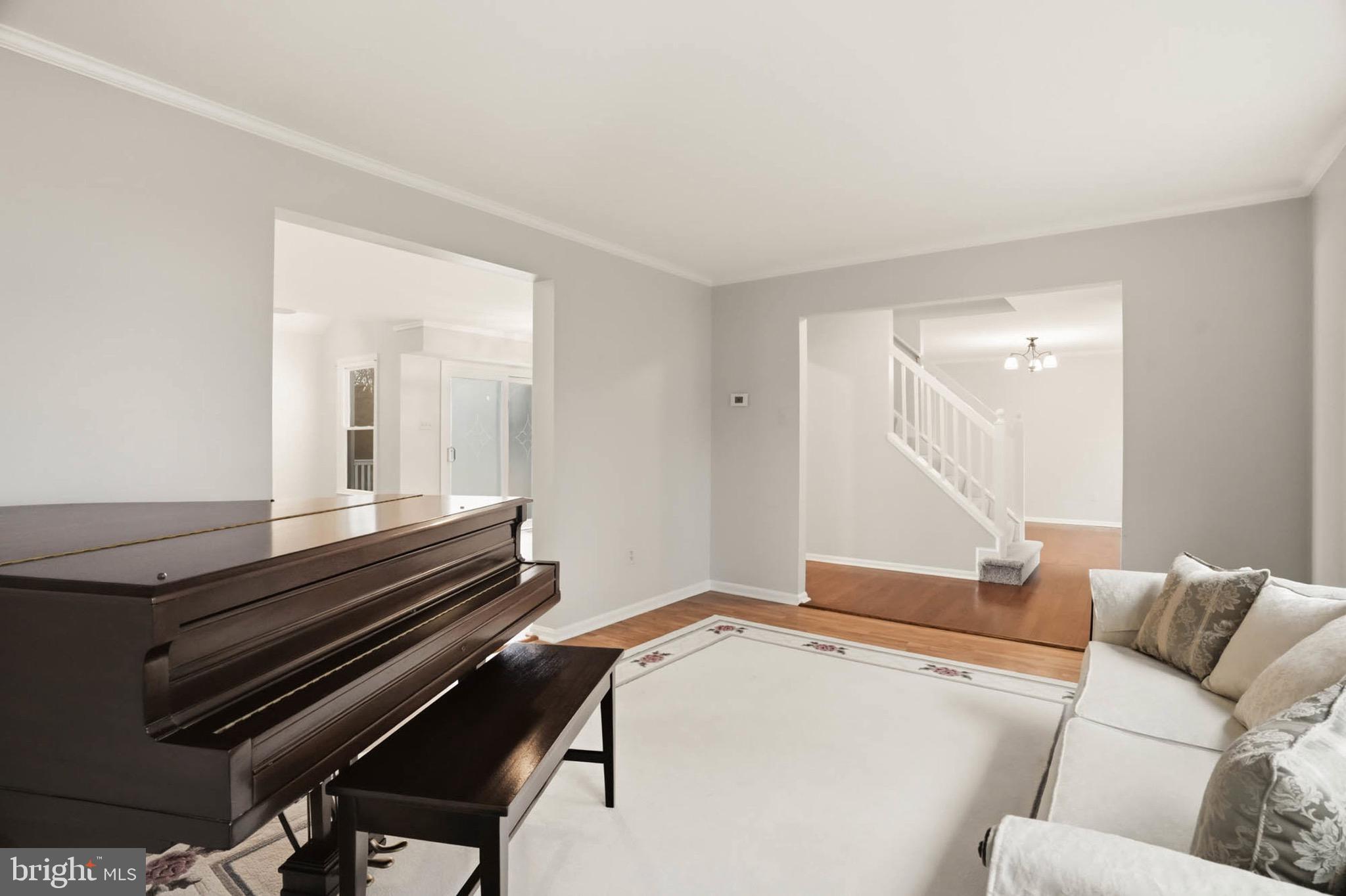 10218 RALEIGH TAVERN LANE