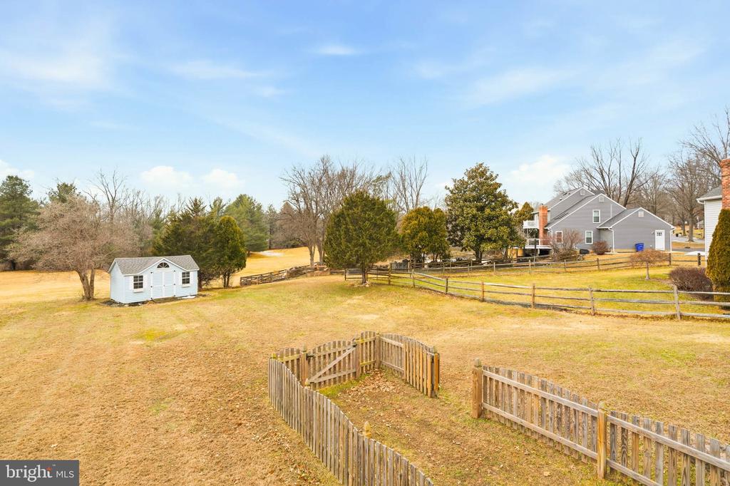 10218 RALEIGH TAVERN LANE