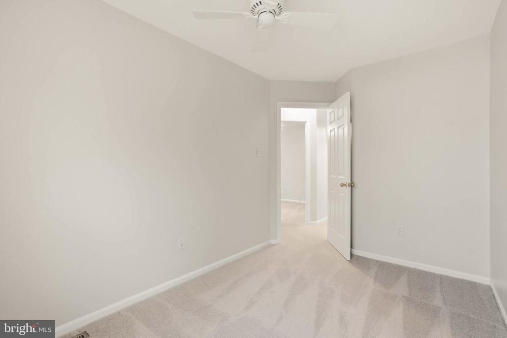 10218 RALEIGH TAVERN LANE