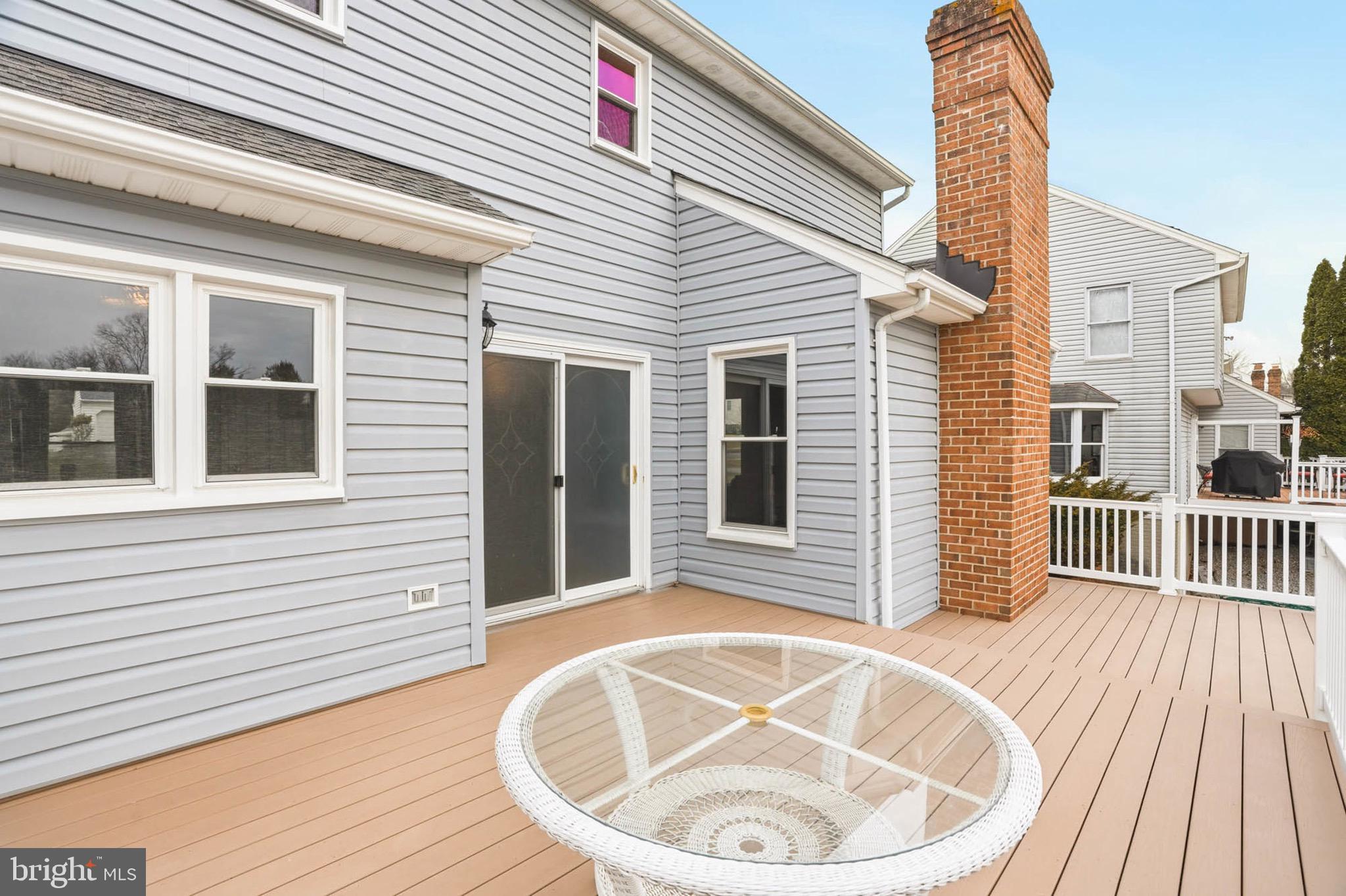 10218 RALEIGH TAVERN LANE