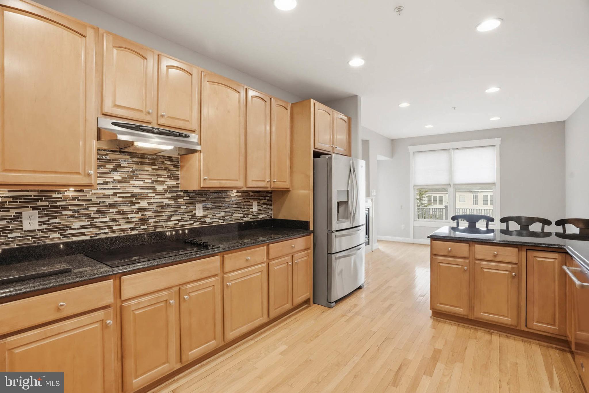 8704 TIMBER OAK LANE