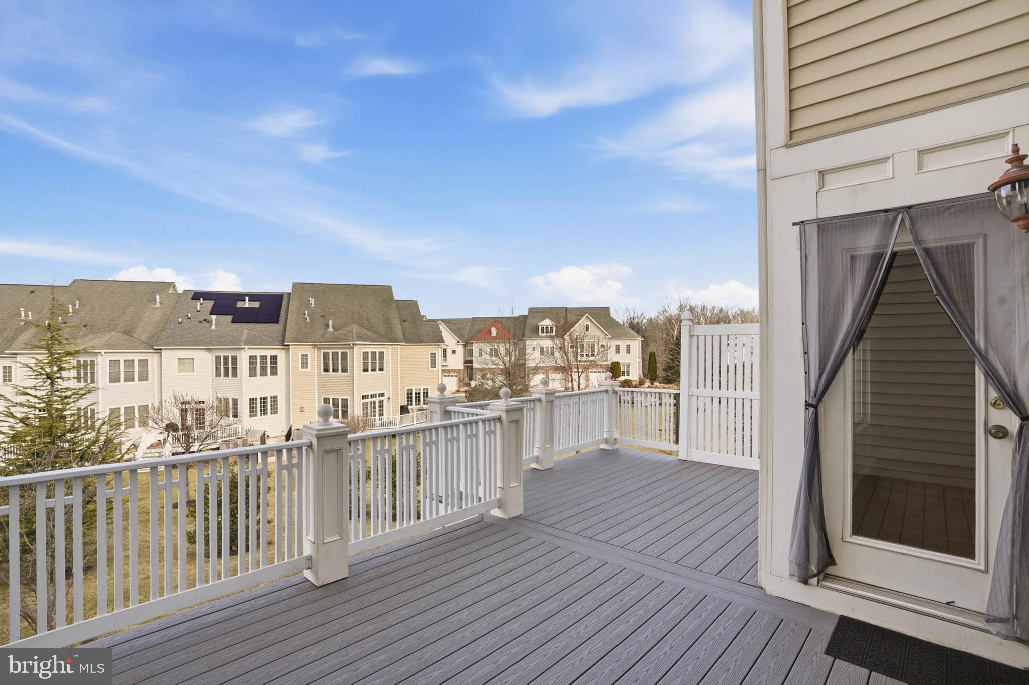 8704 TIMBER OAK LANE