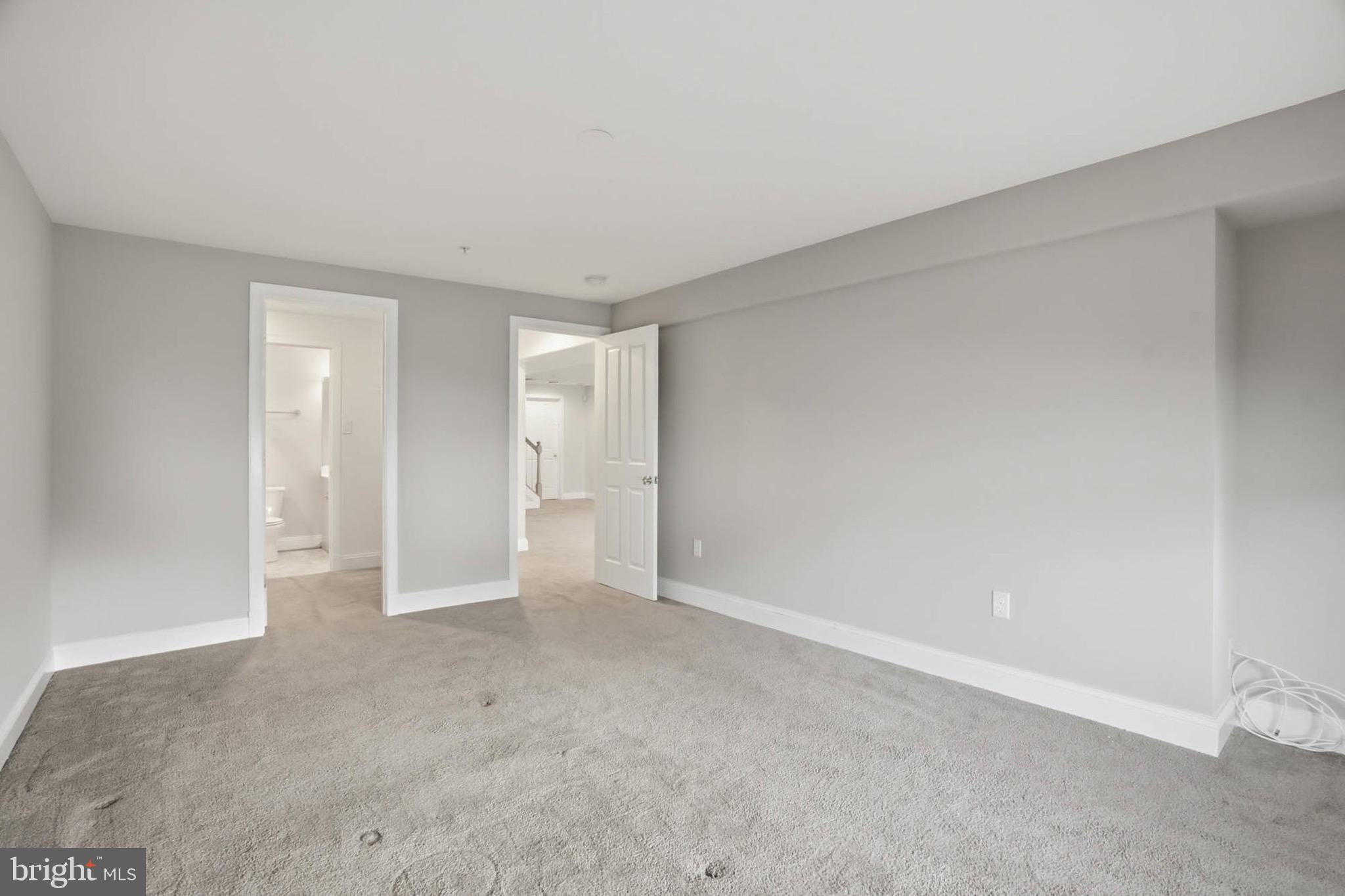 8704 TIMBER OAK LANE