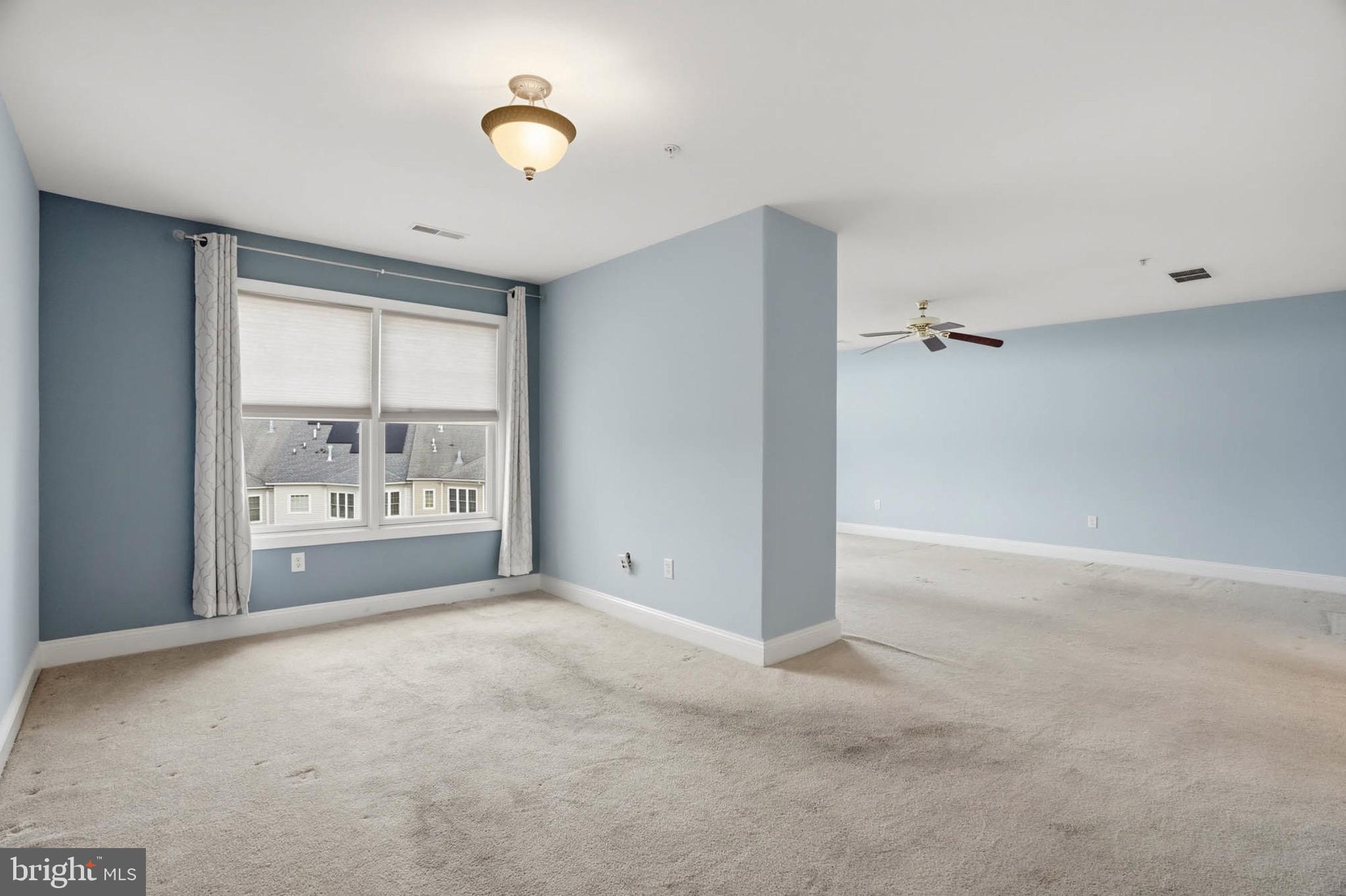 8704 TIMBER OAK LANE