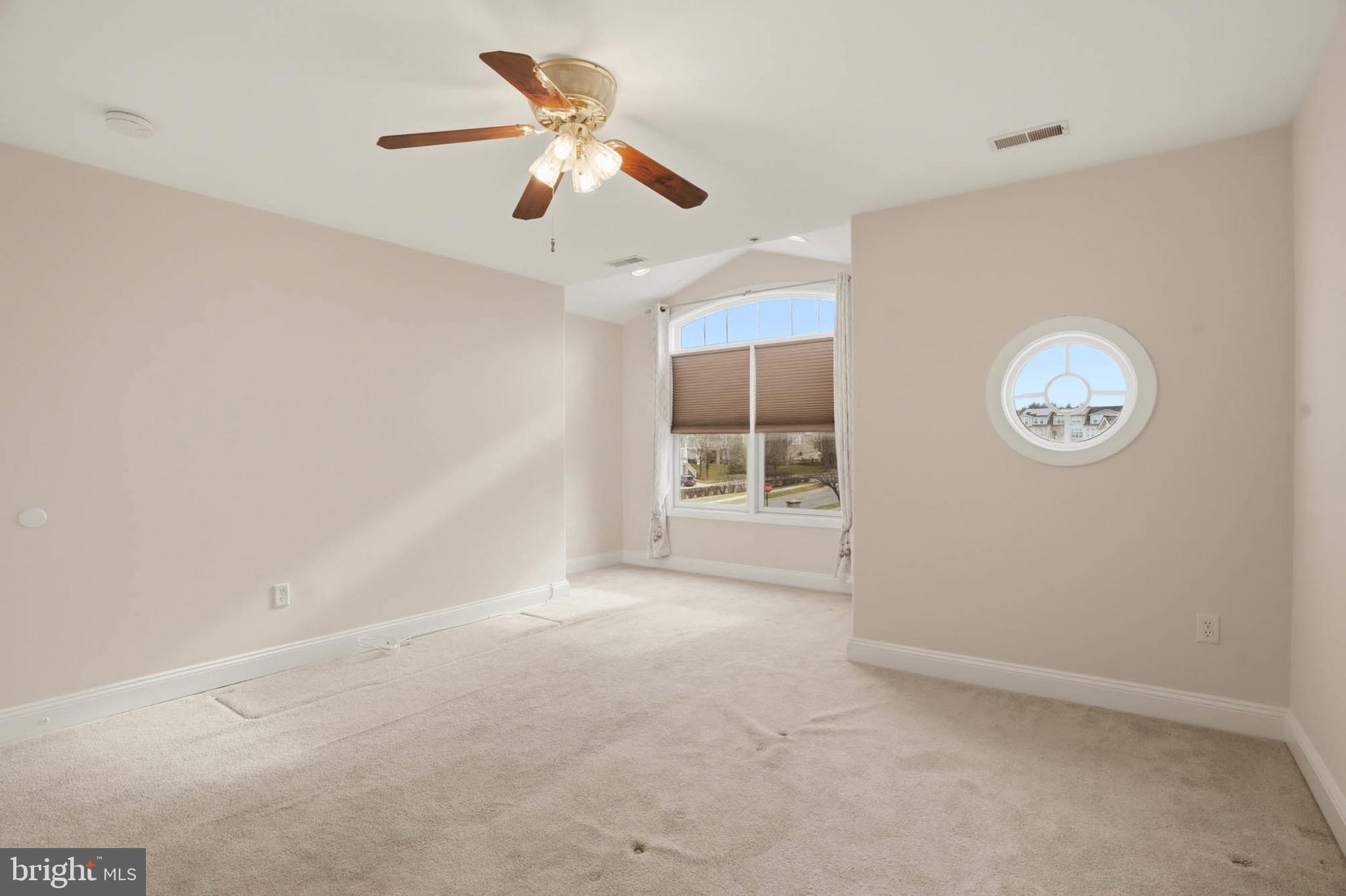 8704 TIMBER OAK LANE