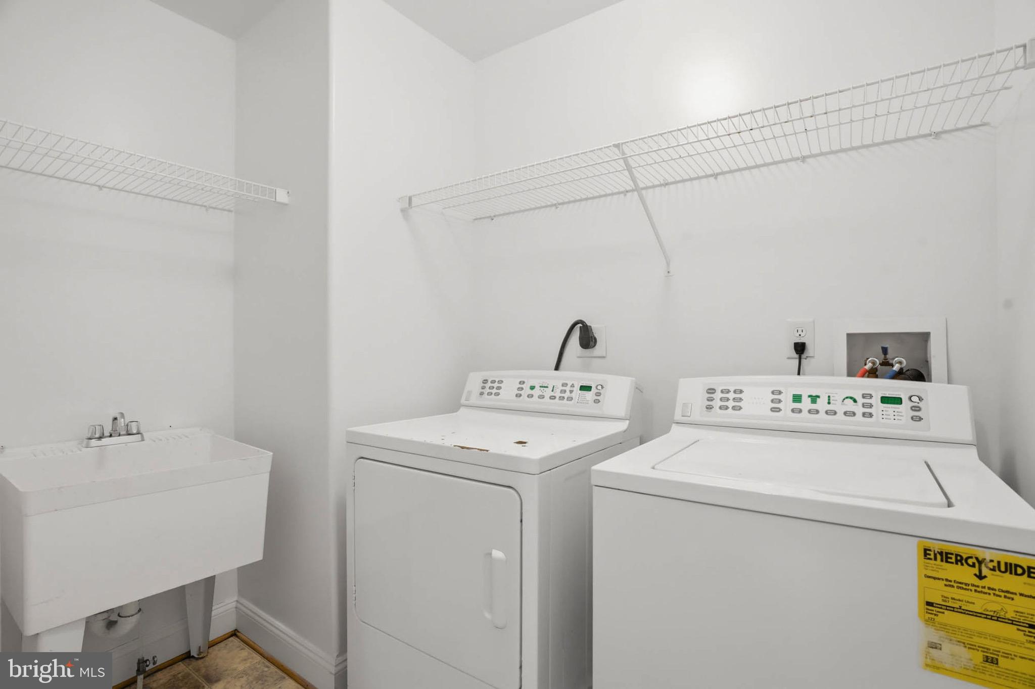 8704 TIMBER OAK LANE