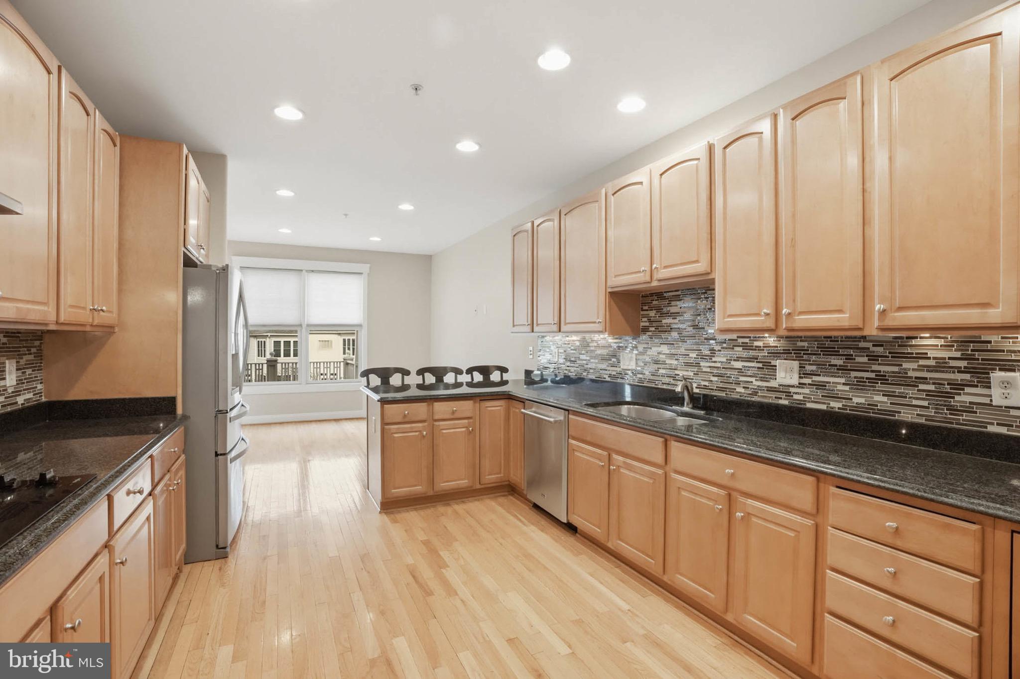 8704 TIMBER OAK LANE