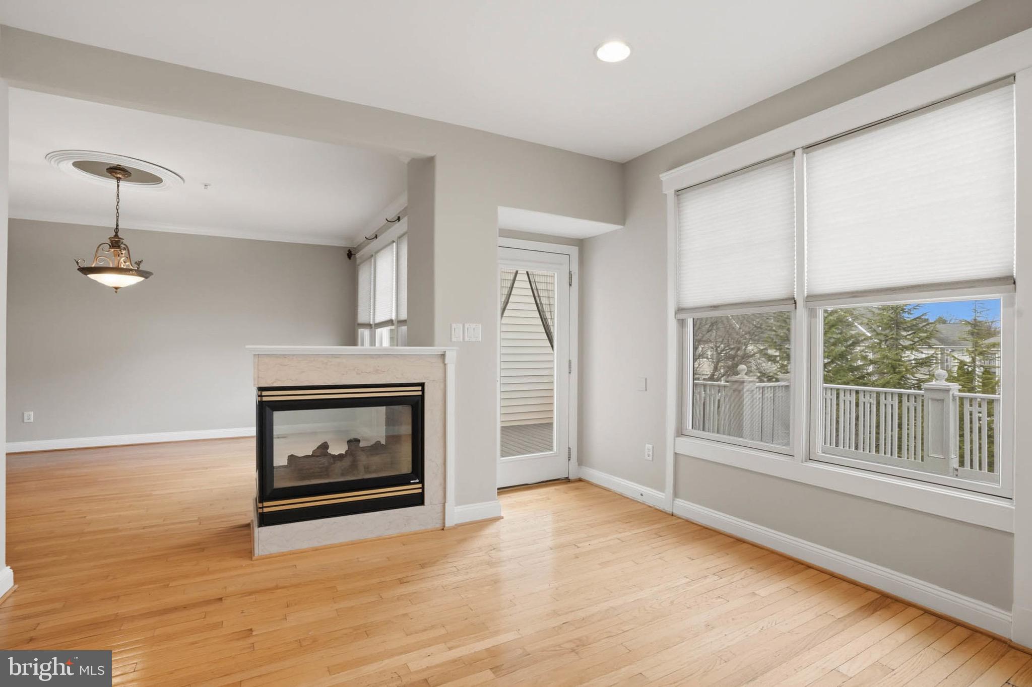 8704 TIMBER OAK LANE