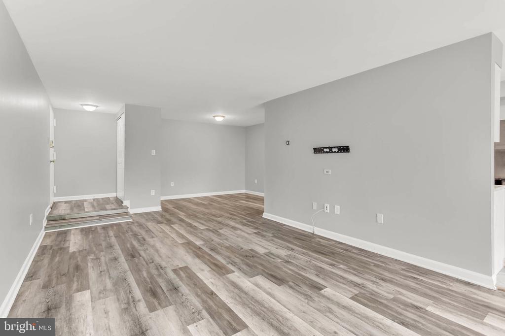 405 CHRISTOPHER AVE #22