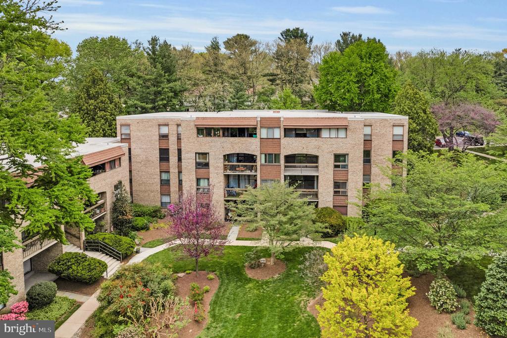405 CHRISTOPHER AVE #22