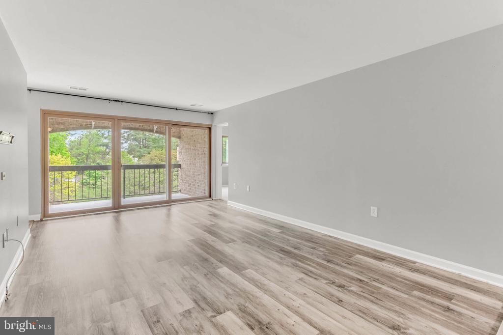 405 CHRISTOPHER AVE #22