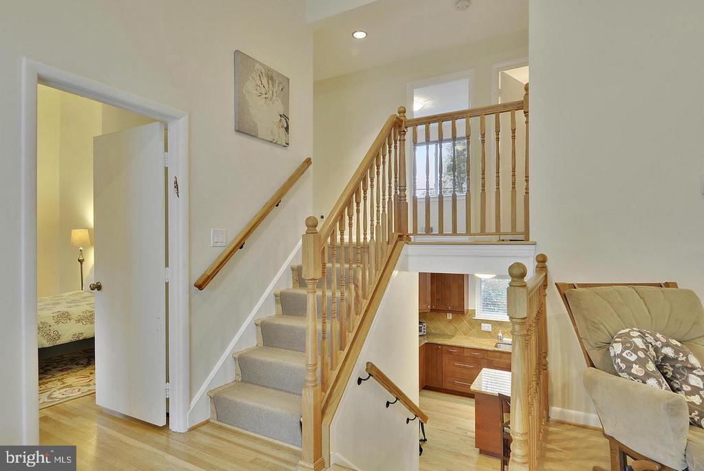 717 HILLSBORO DRIVE