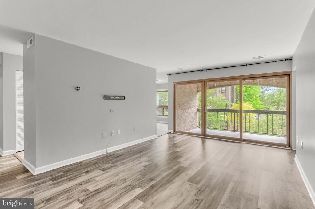 405 CHRISTOPHER AVENUE Unit: 36
