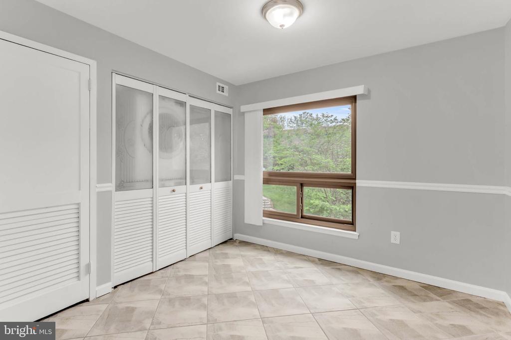 405 CHRISTOPHER AVENUE Unit: 36