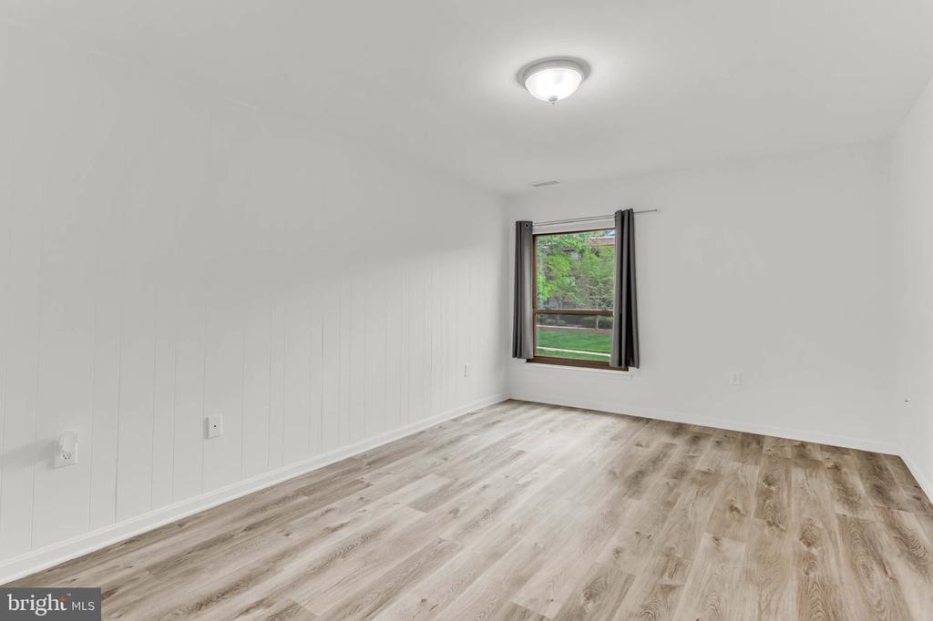 405 CHRISTOPHER AVENUE Unit: 36