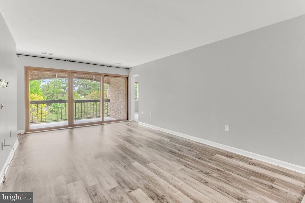 405 CHRISTOPHER AVENUE Unit: 36