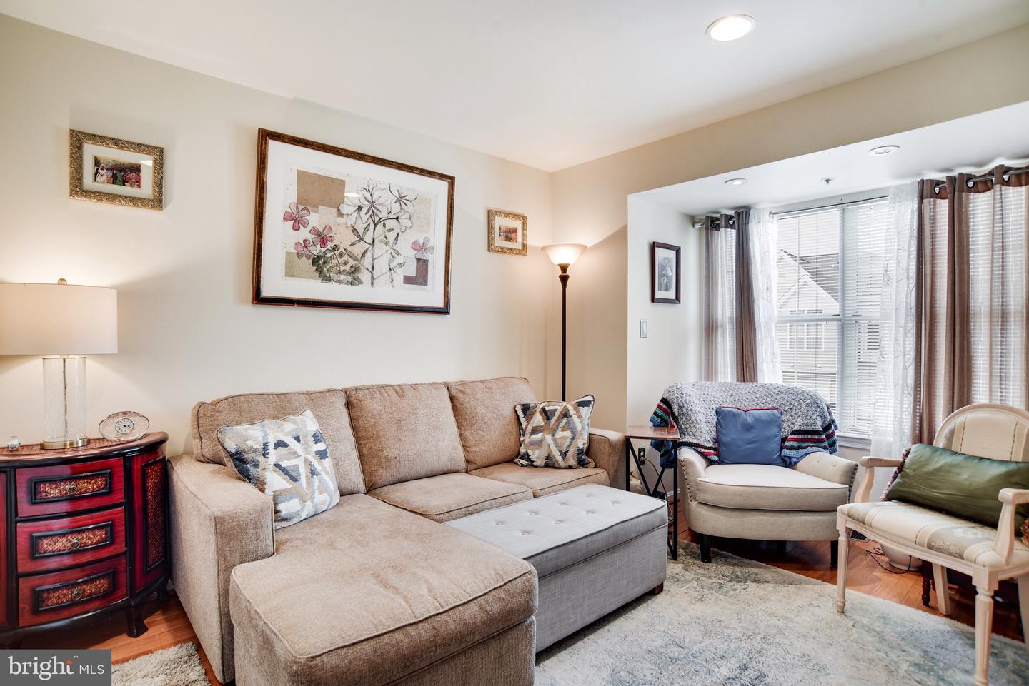 13905 King George #353