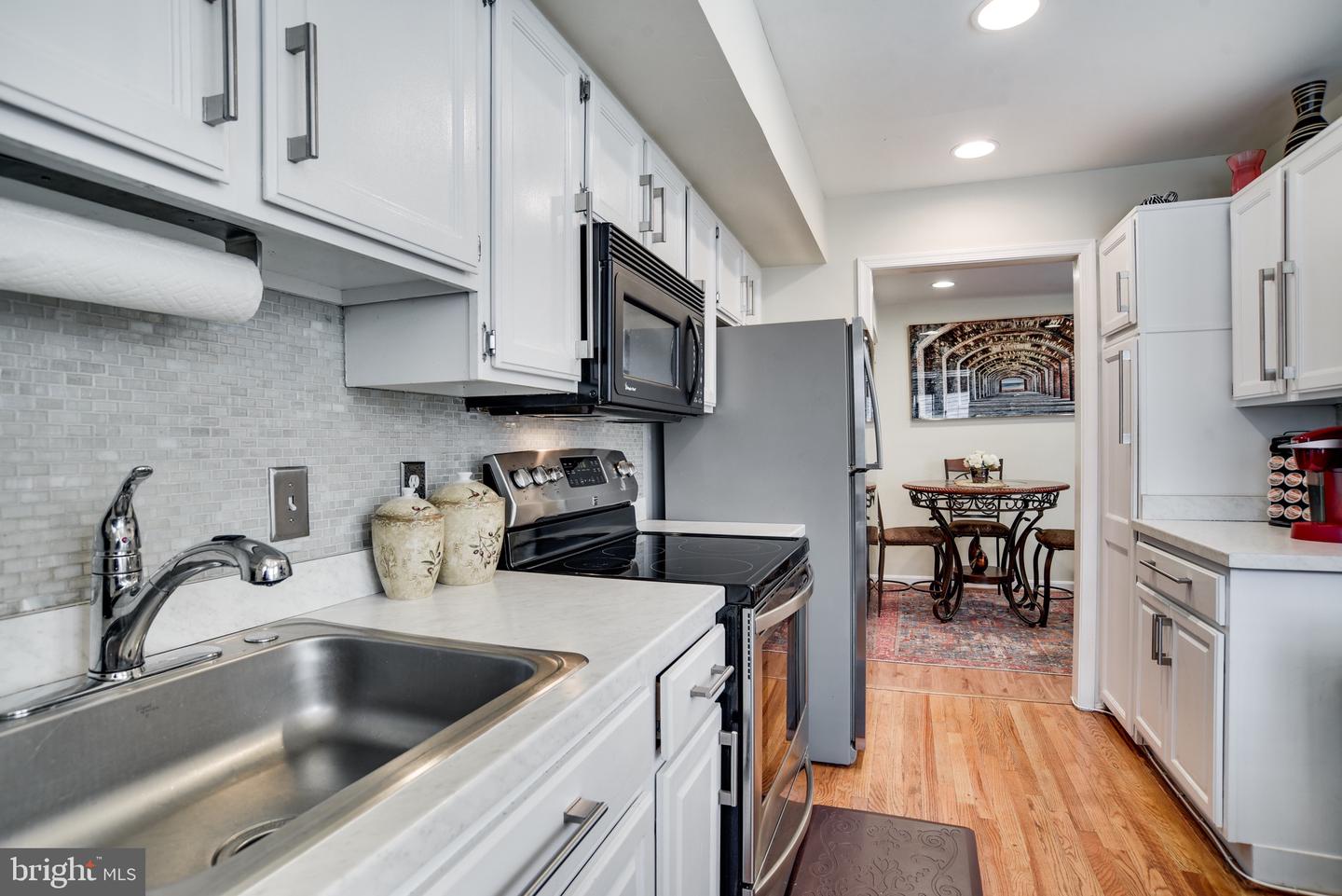 13905 King George #353