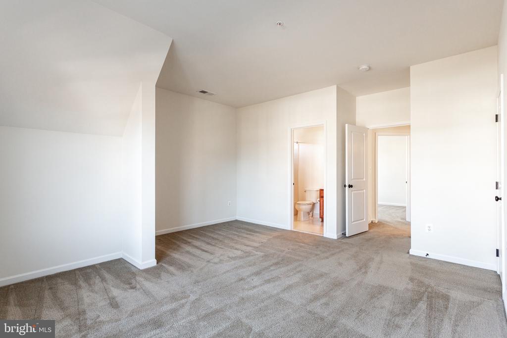 11011 Flying Change Ct