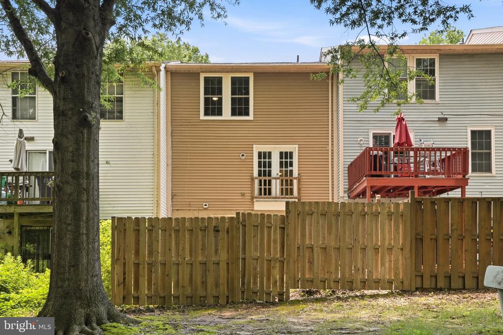 310 SHADY GLEN DRIVE