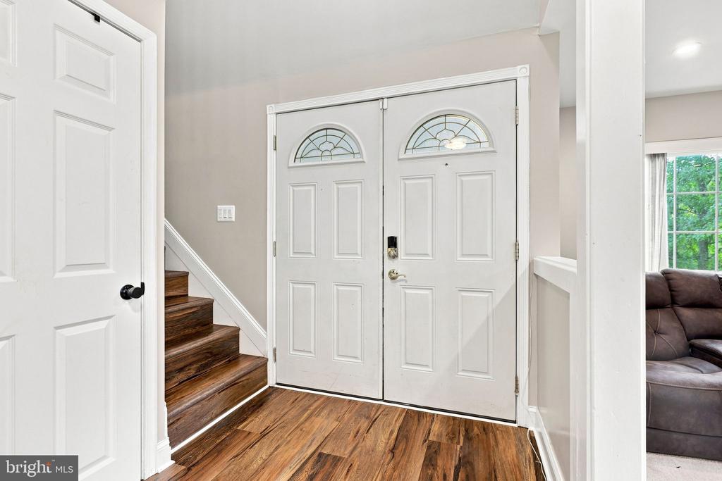 2909 NEEDLEWOOD LANE