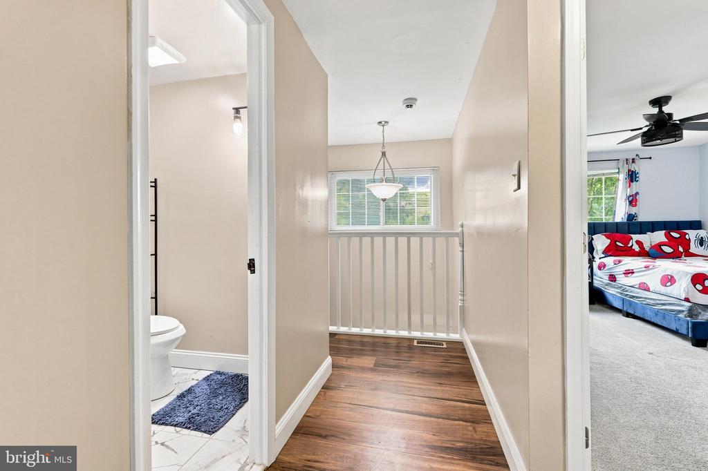 2909 NEEDLEWOOD LANE