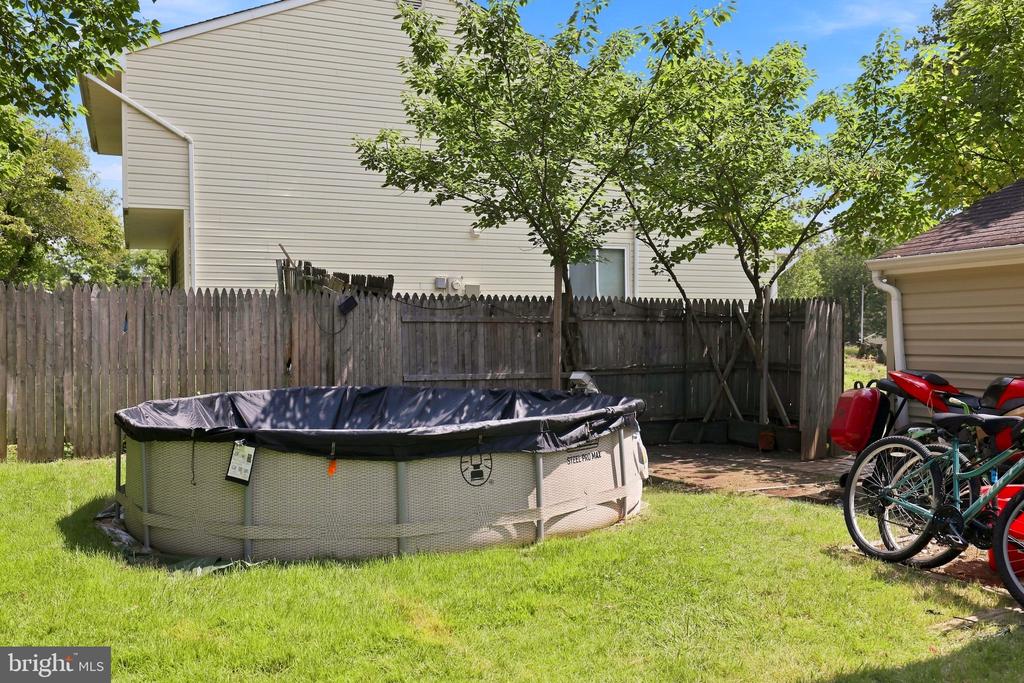 2909 NEEDLEWOOD LANE